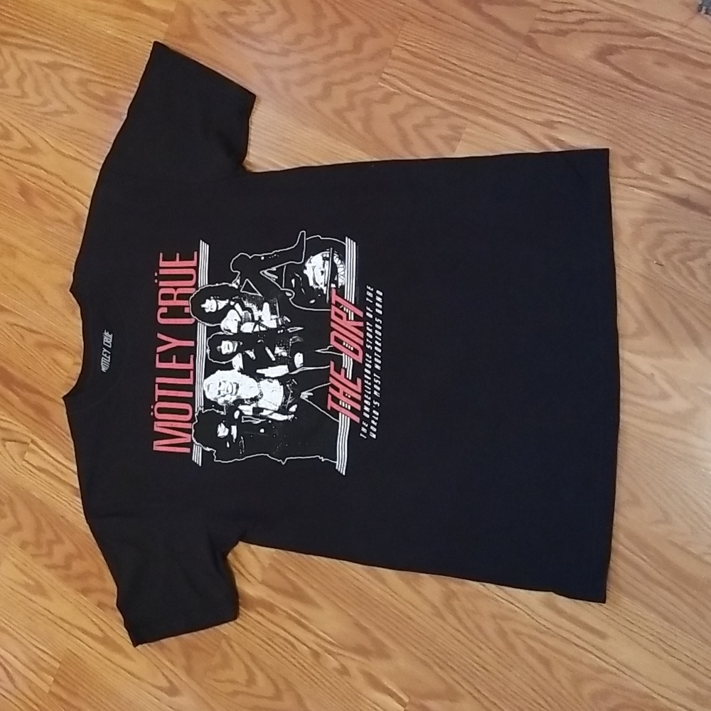 Motley crue t shirt med